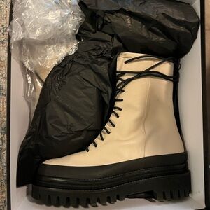 Paloma barcelo boots never worn, brand new